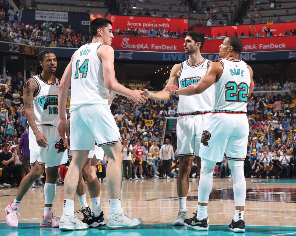 藉自己敏捷 藉自己敏捷